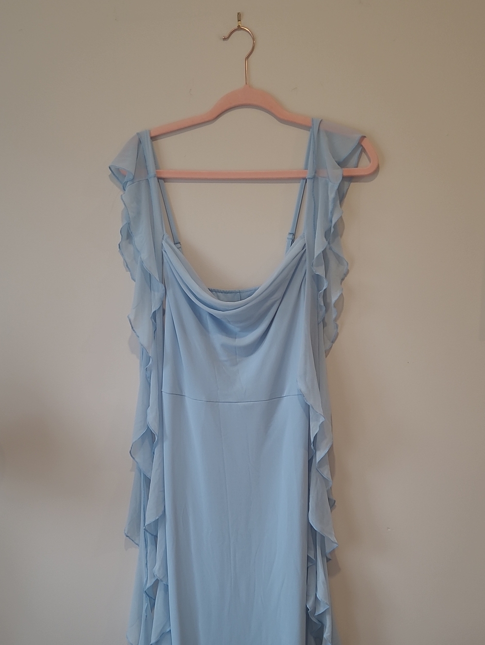 ๐ PrettyGarden Ruffle Sleeve Dress - Picture 2 of 4